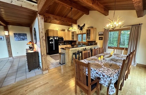 North Pole Casa | Pine Haven Retreat overlooking Whiteface-privacy, amenities & views. Sleeps 8-12
