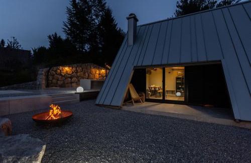 Obcina Brezovica Chalet De Esquí | Pine Hill RUBY with free jacuzzi