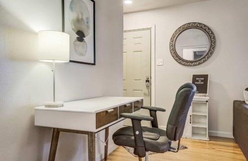 Broadmoor Apartamento | Pine Hollow Cozy Downtown Stay w Fire Pit
