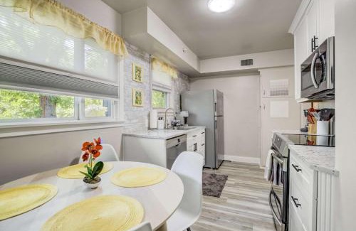 Broadmoor Apartamento | Pine Hollow Cozy Downtown Stay w Fire Pit