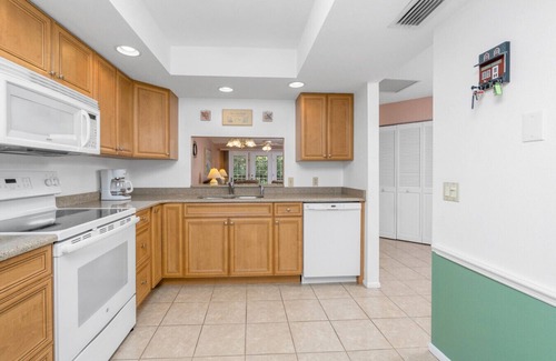 Englewood Casa | Pine Hollow Hacienda