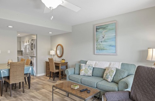 Pine Knoll Shores Casa | Pine Knoll Townes 92, Oceanfront Townhouse in Pine Knoll Shores, NC!