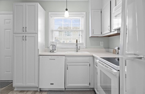 Pine Knoll Shores Casa | Pine Knoll Townes 92, Oceanfront Townhouse in Pine Knoll Shores, NC!