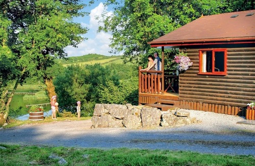 Porthyrhyd Chalet De Esquí | Alojamiento de 2 habitaciones en Pontyberem, Carmarthenshire