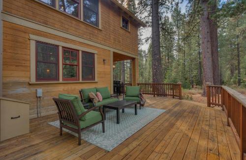 Truckee Casa | Pine Meadow at Gray's Crossing - 4BR w Two Master Suites