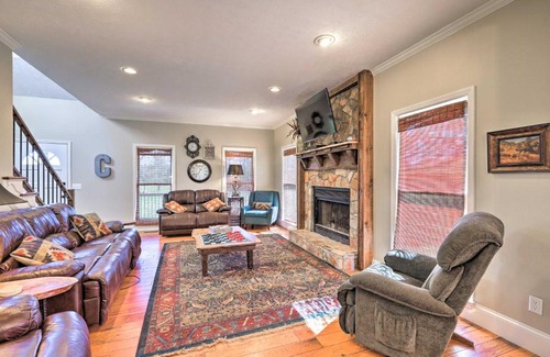 Pine Mountain Valley Casa | Pine Mountain Valley House with Pool and Grill!