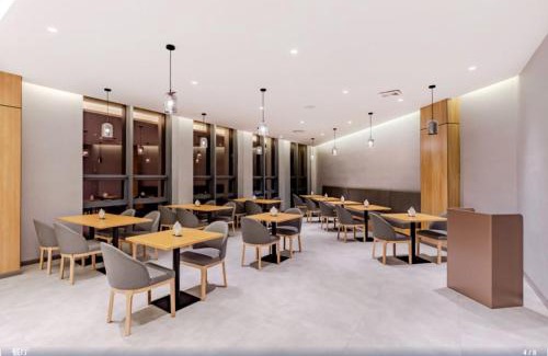 Sanshan District Hotel | Pine Nut Hotel
