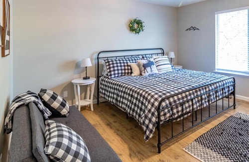 Oakhurst Casa | Pine Place
