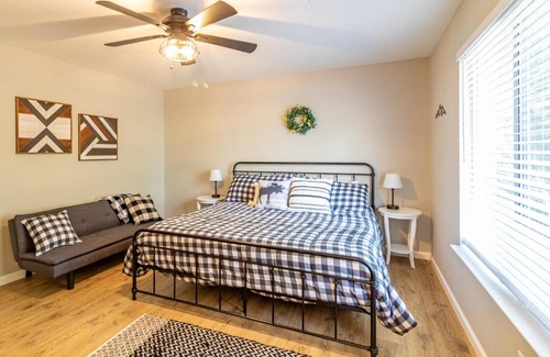 Oakhurst Casa | Pine Place