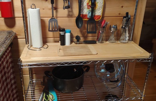 Jasper Cabina | Pine Ridge Cabin - A Cozy Getaway for Two near Jasper AR!