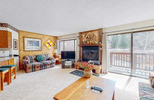 Four O'Clock Complejo | Pine Ridge Condominiums