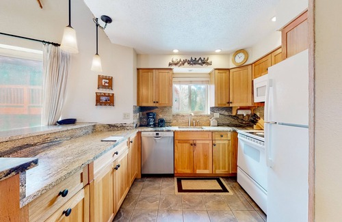 Four O'Clock Complejo | Pine Ridge Condominiums
