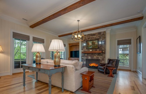 Mill Spring Villa | Pine Ridge Villa at Bright's Creek- 2br/2ba Near Tryon, TIEC & Hendersonville