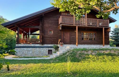 Bihac Apartamento | Pine River Dobrenica - Private 4000 m2 Riverside Estate