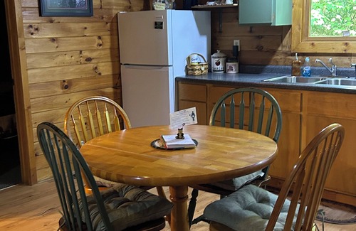 South Bloomingville Cabina | Pine View Cabin in Hocking Hills