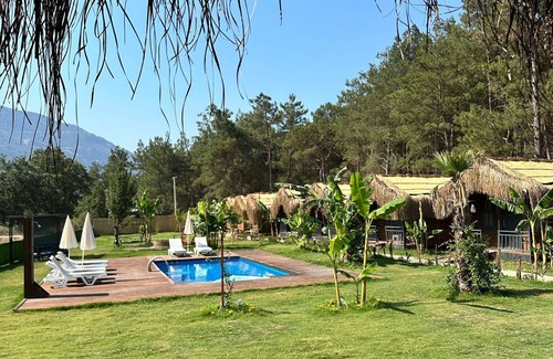 Hisaronu Chalet De Esquí | Pine Village Boheme Bungalow