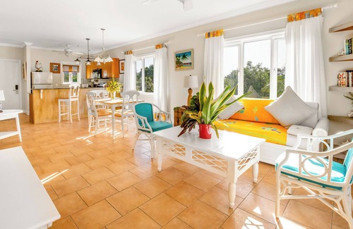 Governor's Harbour Condominio | Pineapple Fields Boutique Condo Hotel
