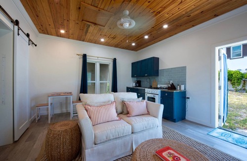 Governor's Harbour Casa | Pineapple House 4 Bedroom Home
