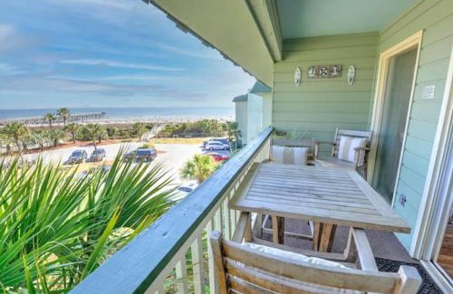 Isle of Palms Apartamento | Pineapple Palms at the Sea Cabins