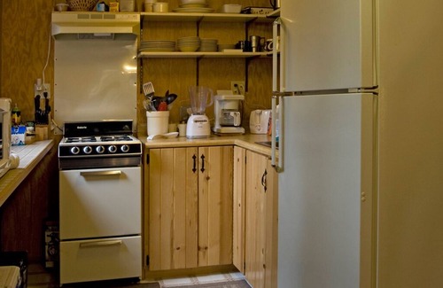Conover Apartamento | Unidad superior de Pinecone Place - 3 habitaciones