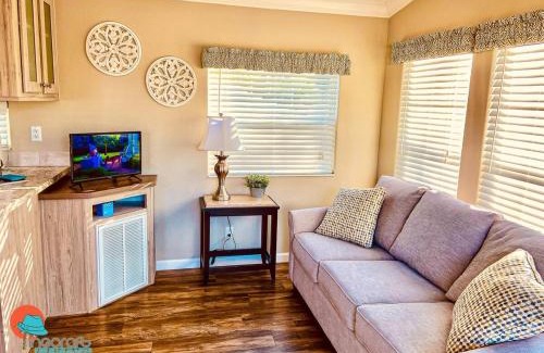Southgate Casa | Pinecraft Cottage Tiny Home