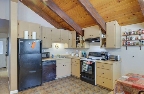 Cold Springs Cabina | Pinecrest Dodge Ridge Cabin: Shared Outdoor Space