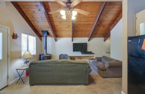 Cold Springs Casa | Pinecrest Dodge Ridge Cabin Shared Outdoor Space