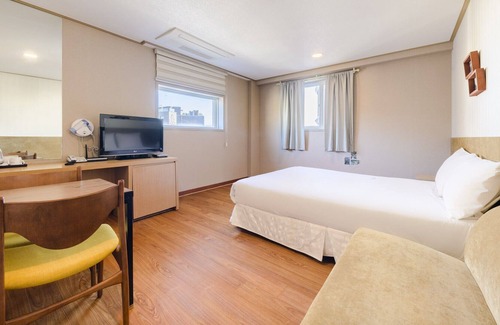 Songsan-dong Hotel | PINEHILL HOTEL