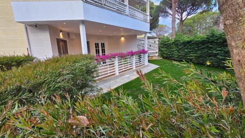 Ishem Apartamento | Pines House