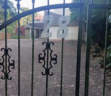 Ethekwini Apartamento | Pinetown Accommodation-Double Storey Apartment