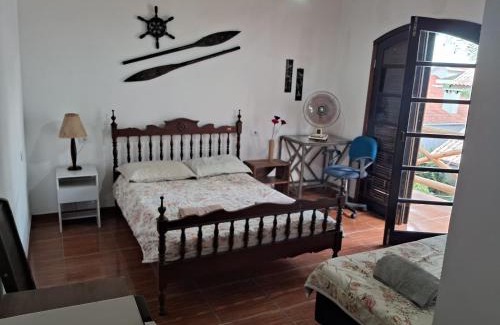 Pinhais Casa | Pineville House