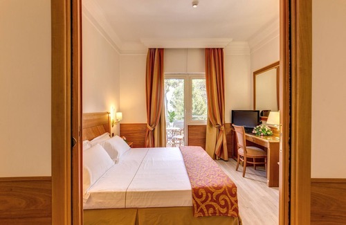 Quartiere XXVII Primavalle Hotel | Pinewood Hotel Rome