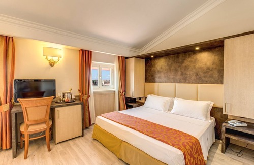 Quartiere XXVII Primavalle Hotel | Pinewood Hotel Rome