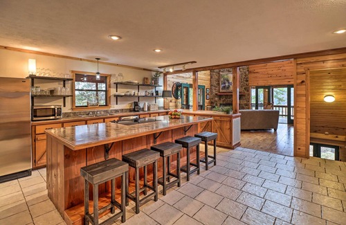 Boswell Cabina | Piney Bluff Retreat with Mountain Views!