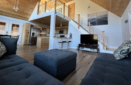 Piney Creek Casa | Piney Creek - New River Area Mountain Home