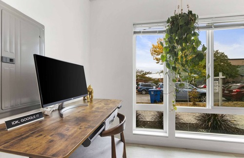 Whittier Heights Casa | Pingu's sweet suite - Micro Studio - 91Walkscore