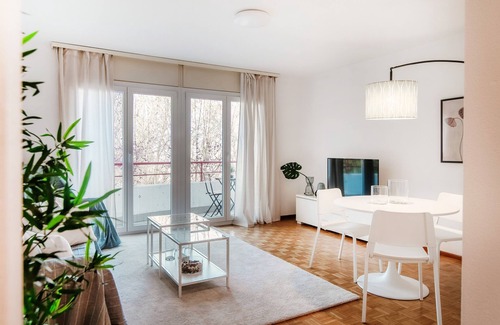 Chiasso Apartamento | Pink Flat
