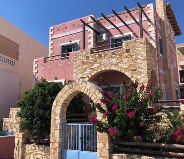 Palaiochora Apartamento | Pink House