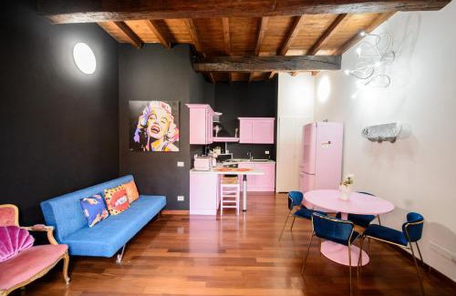 Old Town Apartamento | PINK HOUSE TORTELLINOSUITE Modena