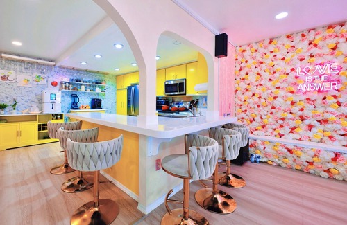 Paradise Hills Casa | Pink Luxe Spa Retreat San Diego