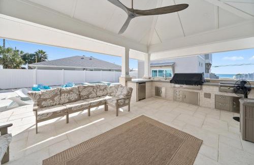 Laguna Beach Casa | Pink Tequila Sunrise home