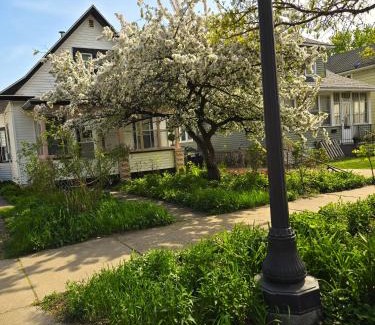 Midway Casa | Pinkston Gardens