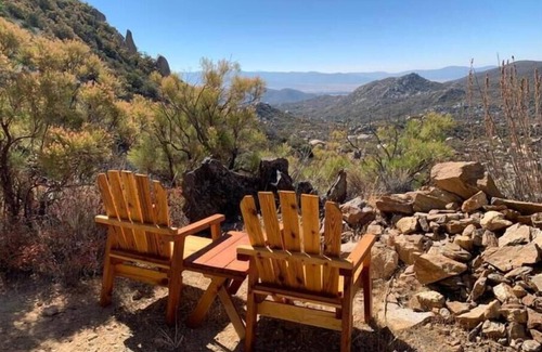 Warner Springs Cabina | Pinky's Nature Hideout and Retreat Hub