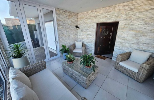 Pinnacle Point Casa | Pinnacle Golf Estate: 4-Bedroom, 5-Bed Modern Luxury with Sweeping Ocean Views.