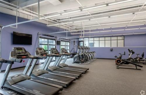 Rogers Apartamento | Pinnacle Heights 1Bdrm 2nd flr Near Walmart Amp Pool Fitness Center Yoga Studio Dog Spa