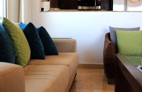 Amapas Apartamento | Pinnacle Resort-Style Condo - Luxurious Balcony
