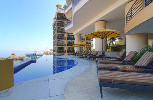 Amapas Apartamento | Pinnacle Resort-Style Condo - Luxurious Balcony