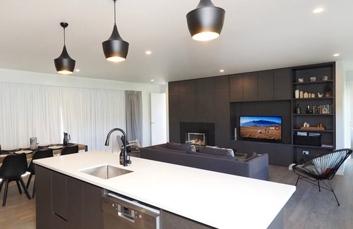 Martinborough Cabaña | Pinot Longbox - Martinborough Holiday Home