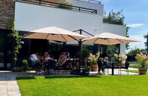 Nove Mesto nad Metuji Casa | Pinot Noir Apartments & Wine Bar