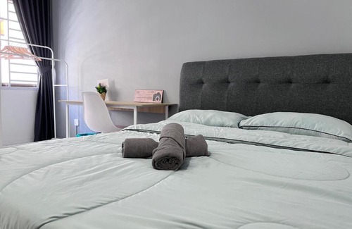Tebrau Casa | Pinss Space 30 Guest House